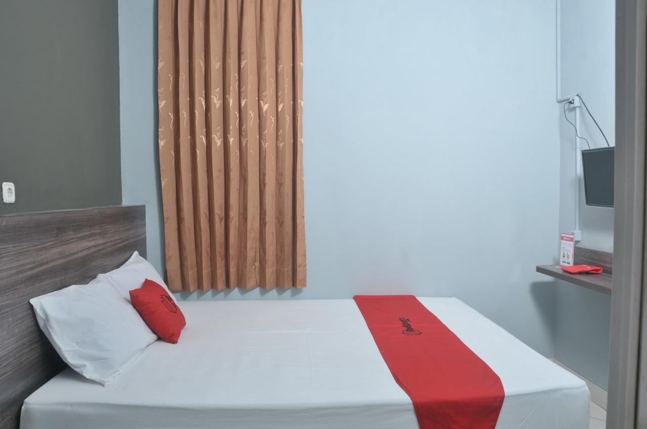 Reddoorz Near Rs Harapan Kita Jakarta