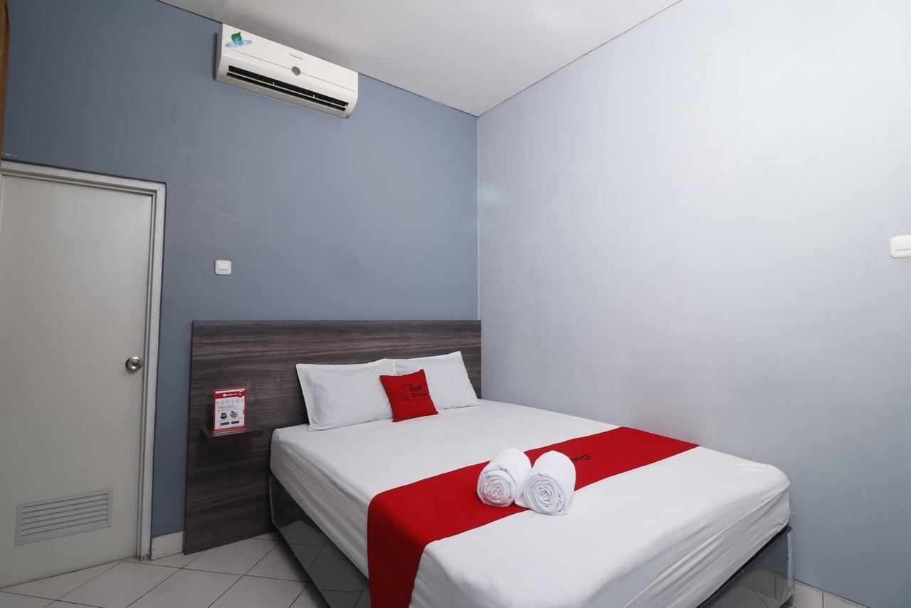 Reddoorz Near Rs Harapan Kita Guest house Jakarta