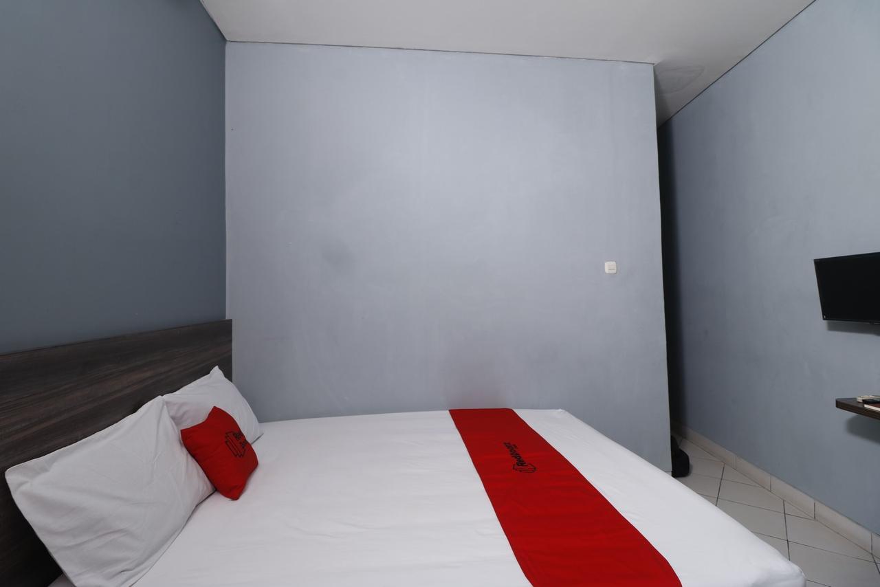 Reddoorz Near Rs Harapan Kita 3* Jakarta