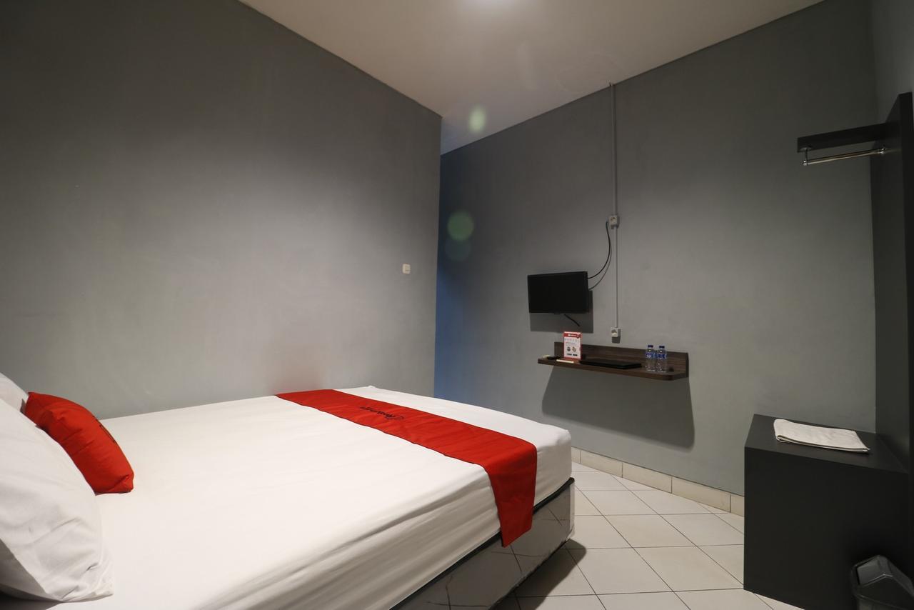 Reddoorz Near Rs Harapan Kita Guest house Jakarta