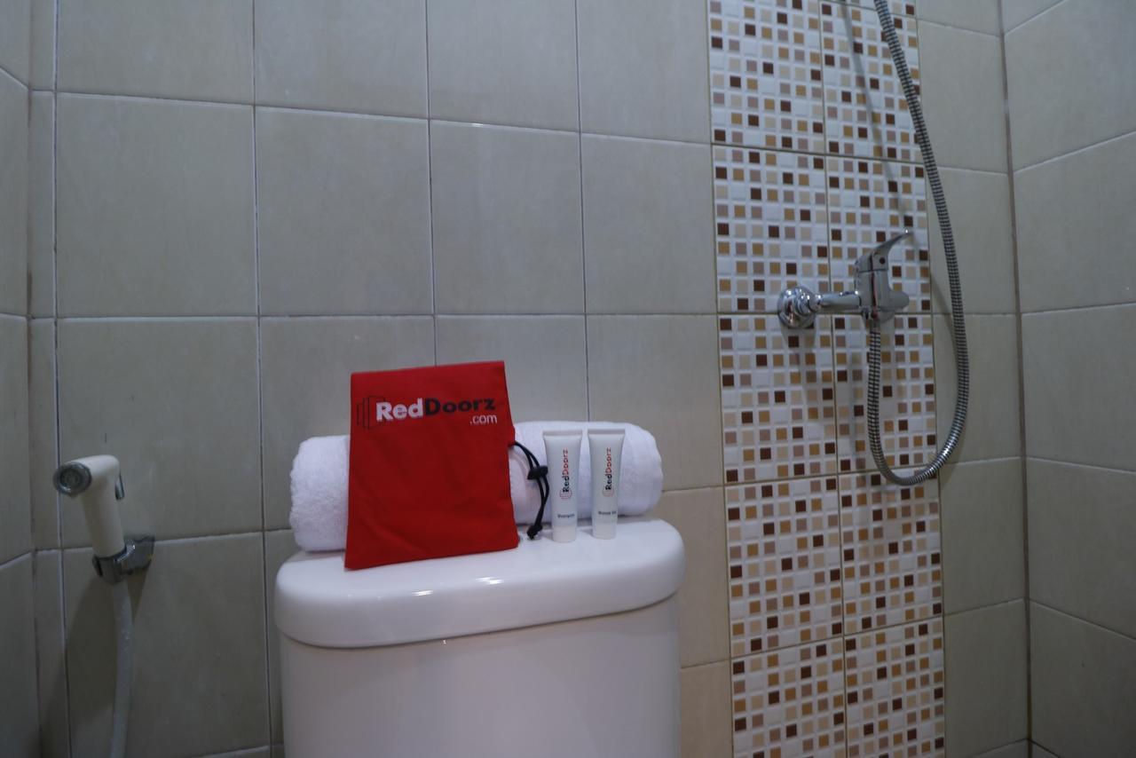 Reddoorz Near Rs Harapan Kita Guest house Jakarta