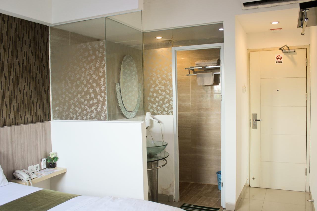 Sanrina Hotel
