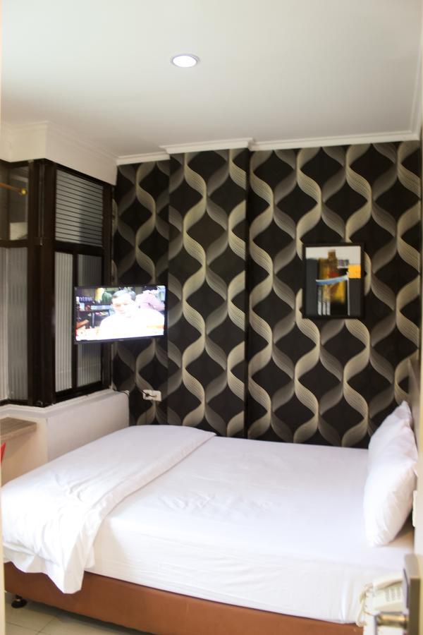 Sanrina Hotel 2*