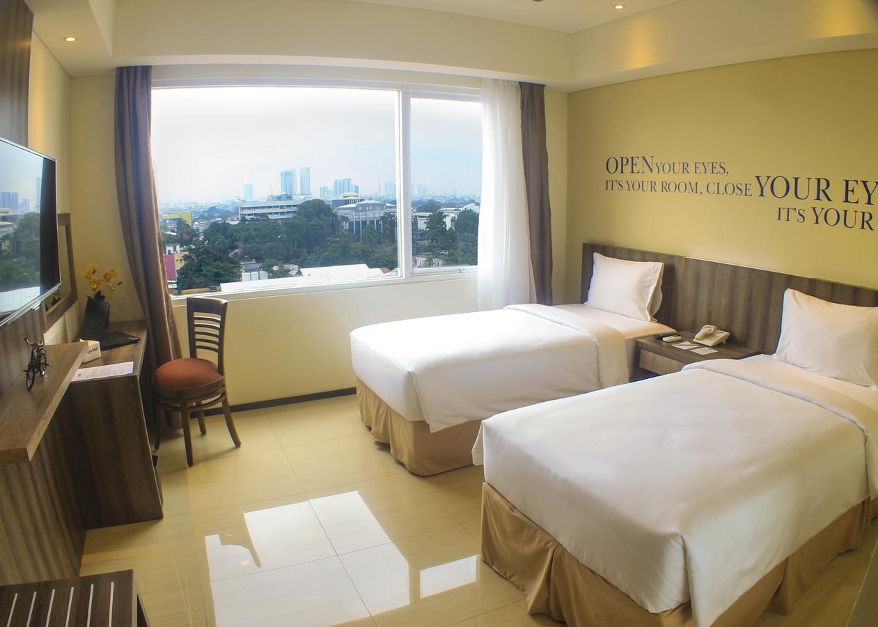 Hotel Kyriad Metro Cipulir