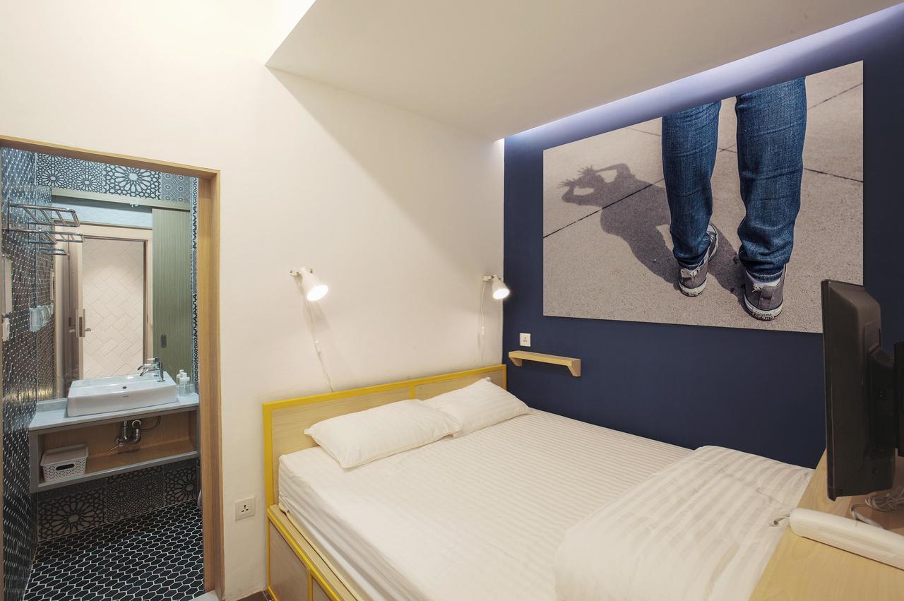 Hostel Konko *