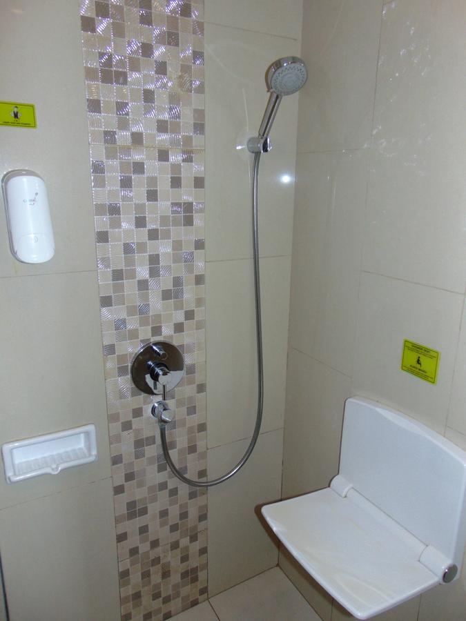 Hotel Maxonehotels.com At Kramat Jakarta
