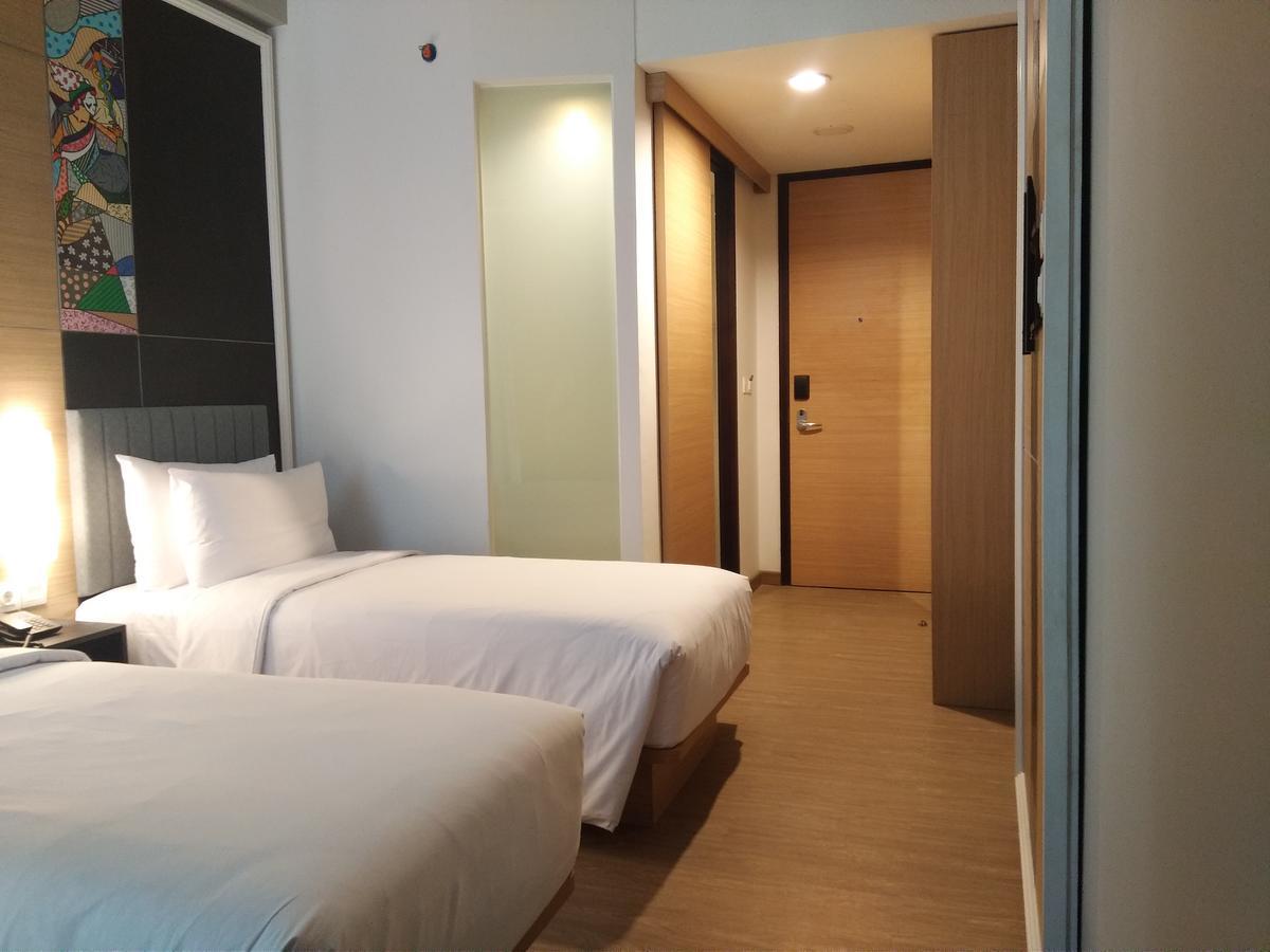 Maxone Platinum Hayam Wuruk Jakarta