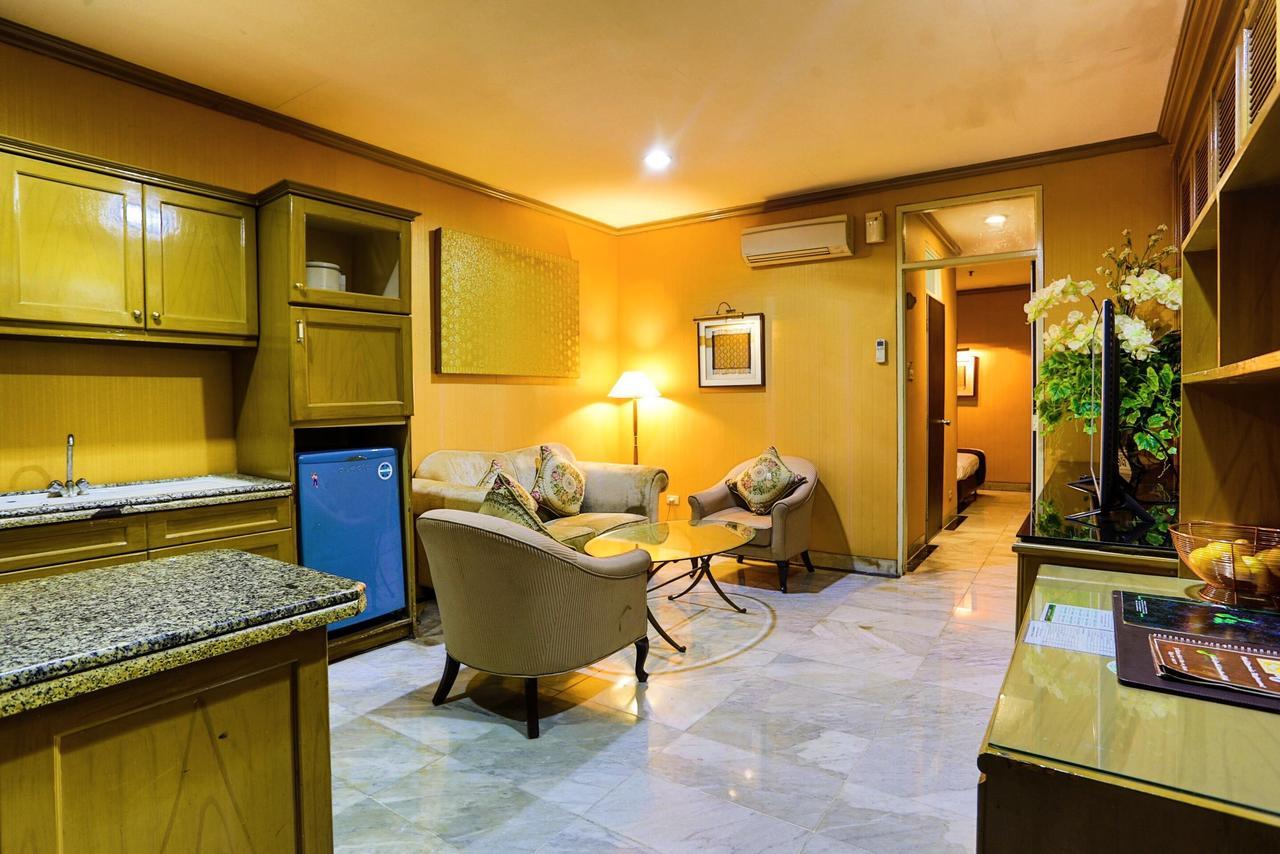 Hotel John's Pardede International 3*