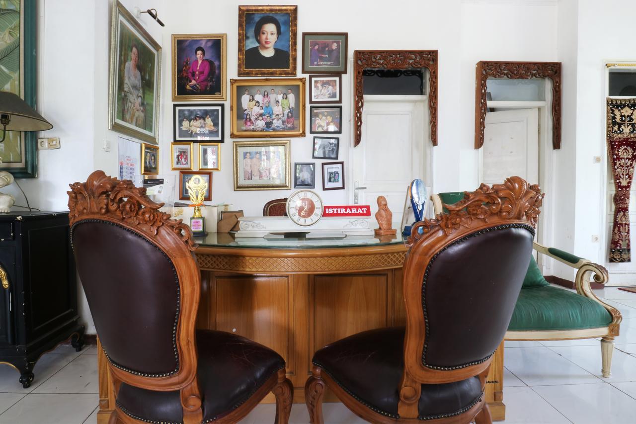 Sri Manganti Jakarta