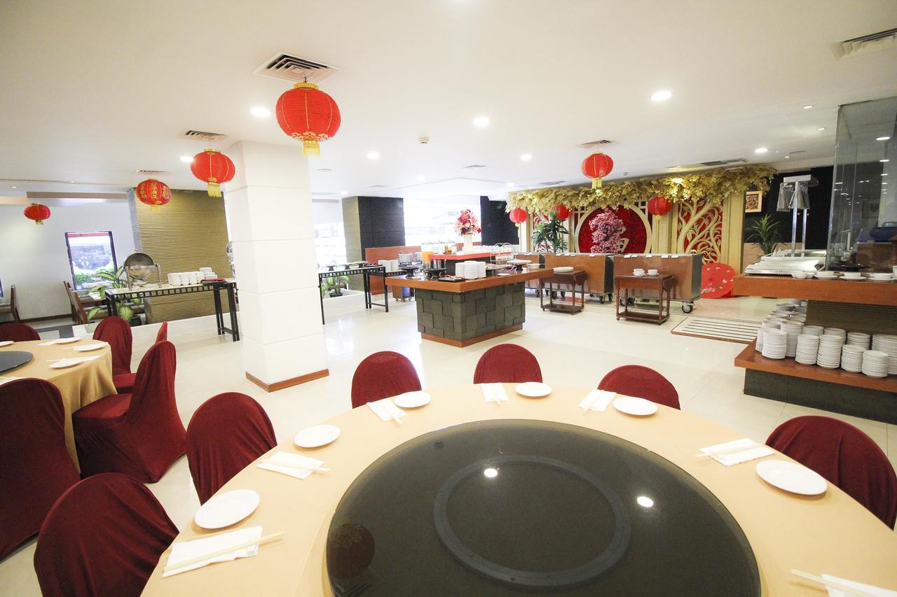 Hotel Redtop & Convention Center 4*