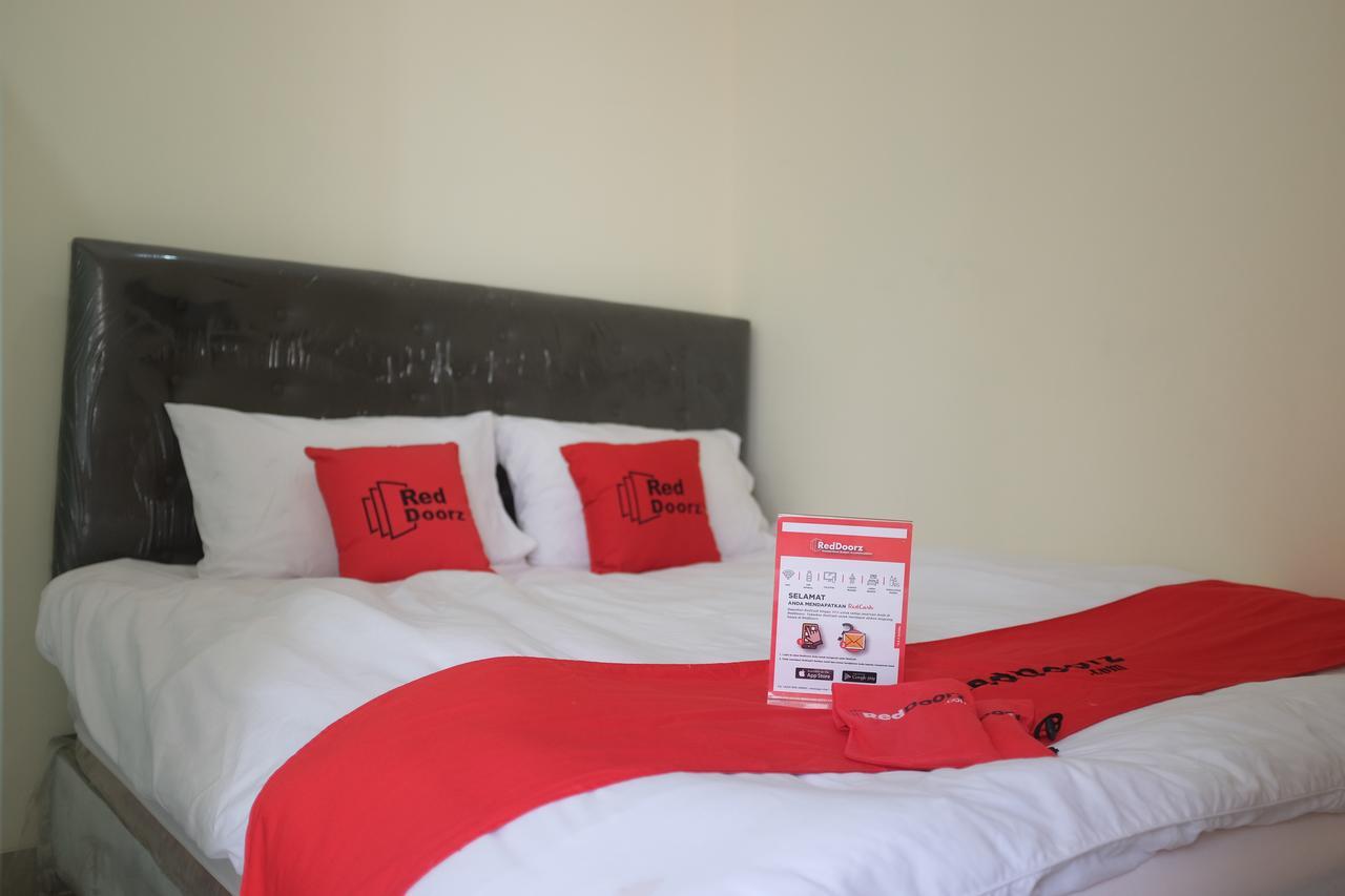 Reddoorz Near Mall Ciputra Wisma tamu 3*