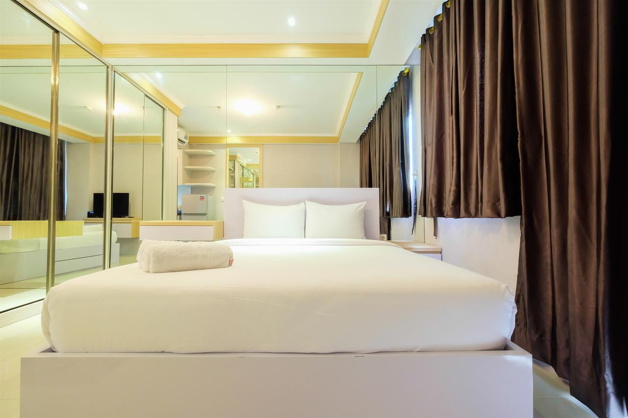 Spacious Signature Park Grande By Travelio * Jakarta