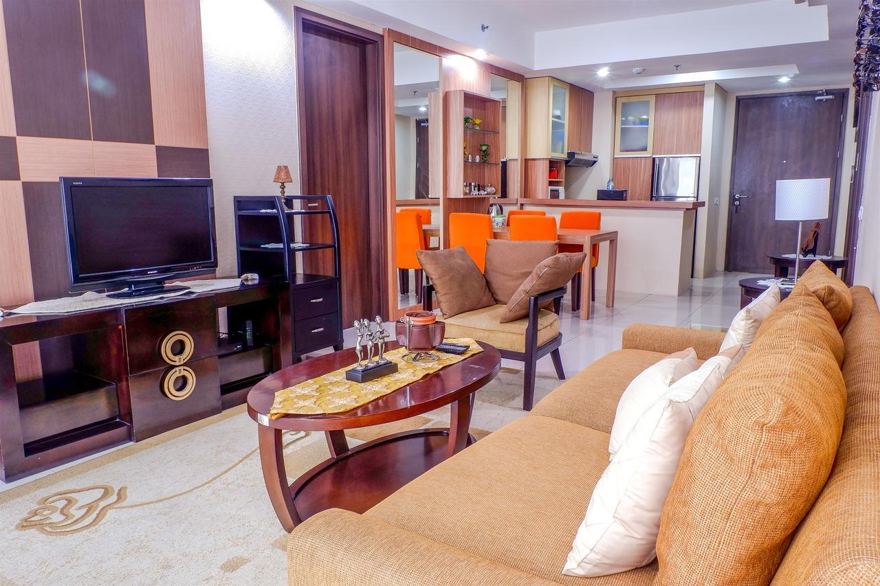 2br Cozy Pool View Kemang Village With Access To Mall By Travelio Jakarta