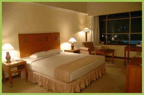 Oasis Amir Hotel 4*