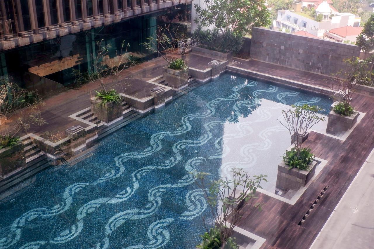 2br Cozy Pool View Kemang Village With Access To Mall By Travelio Pangsapuri *