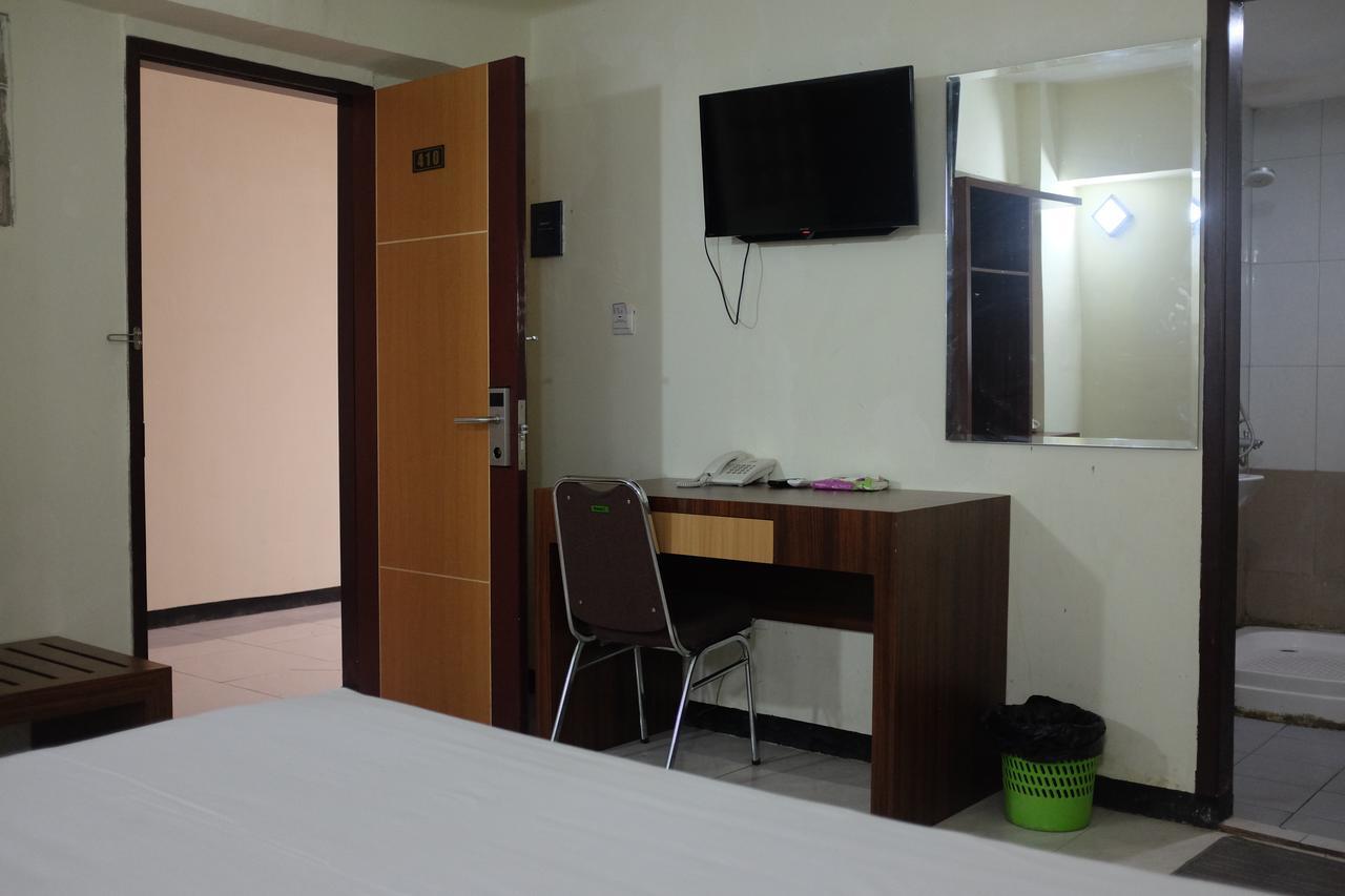 Reddoorz Near Senen Hotel