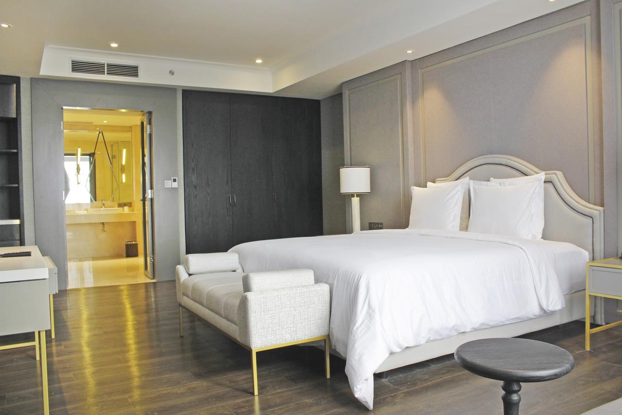 Khách sạn Goodrich Suites,
