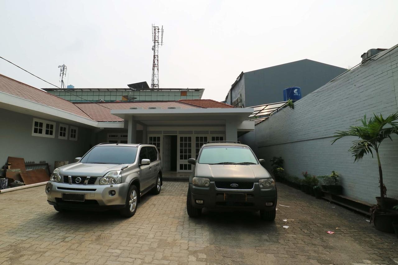 Mk House Tendean Guest house Jakarta