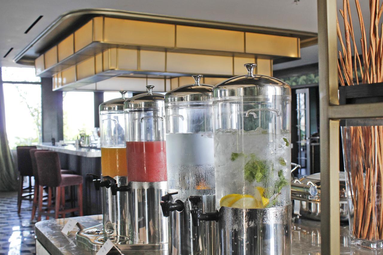 Khách sạn Goodrich Suites,