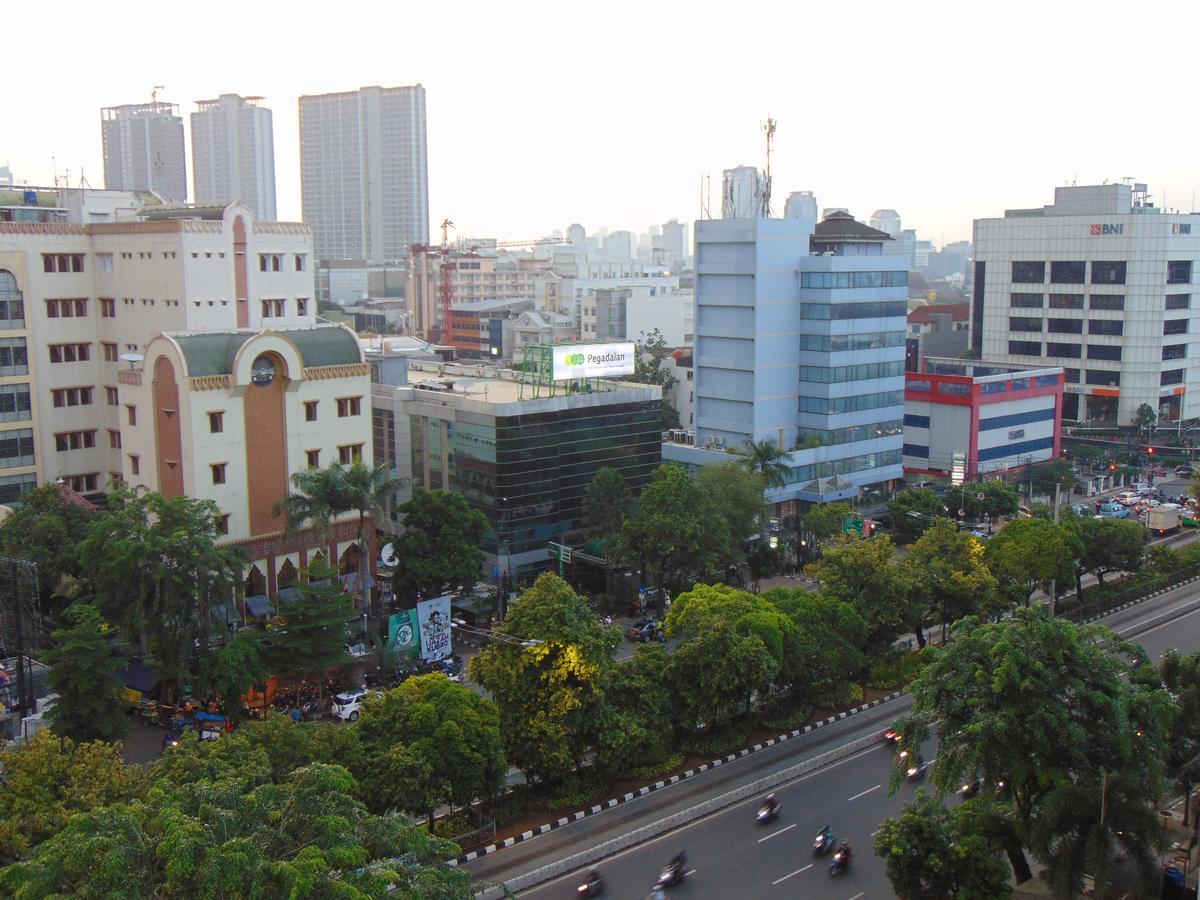 Maxonehotels.com At Kramat 3*