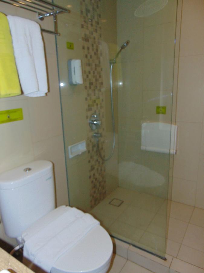 Maxonehotels.com At Kramat Hotel Jakarta