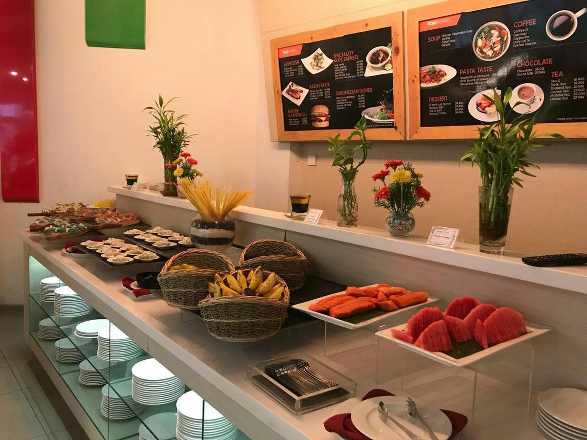 Hotel Zuri Express Mangga Dua