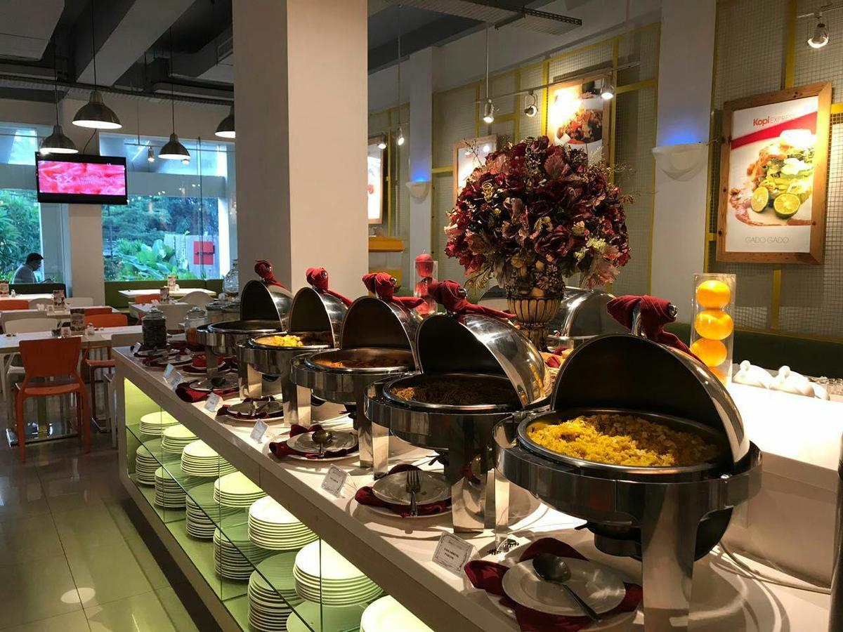 Hotel Zuri Express Mangga Dua