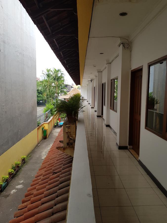 Maxim Kwitang Hotel 2*