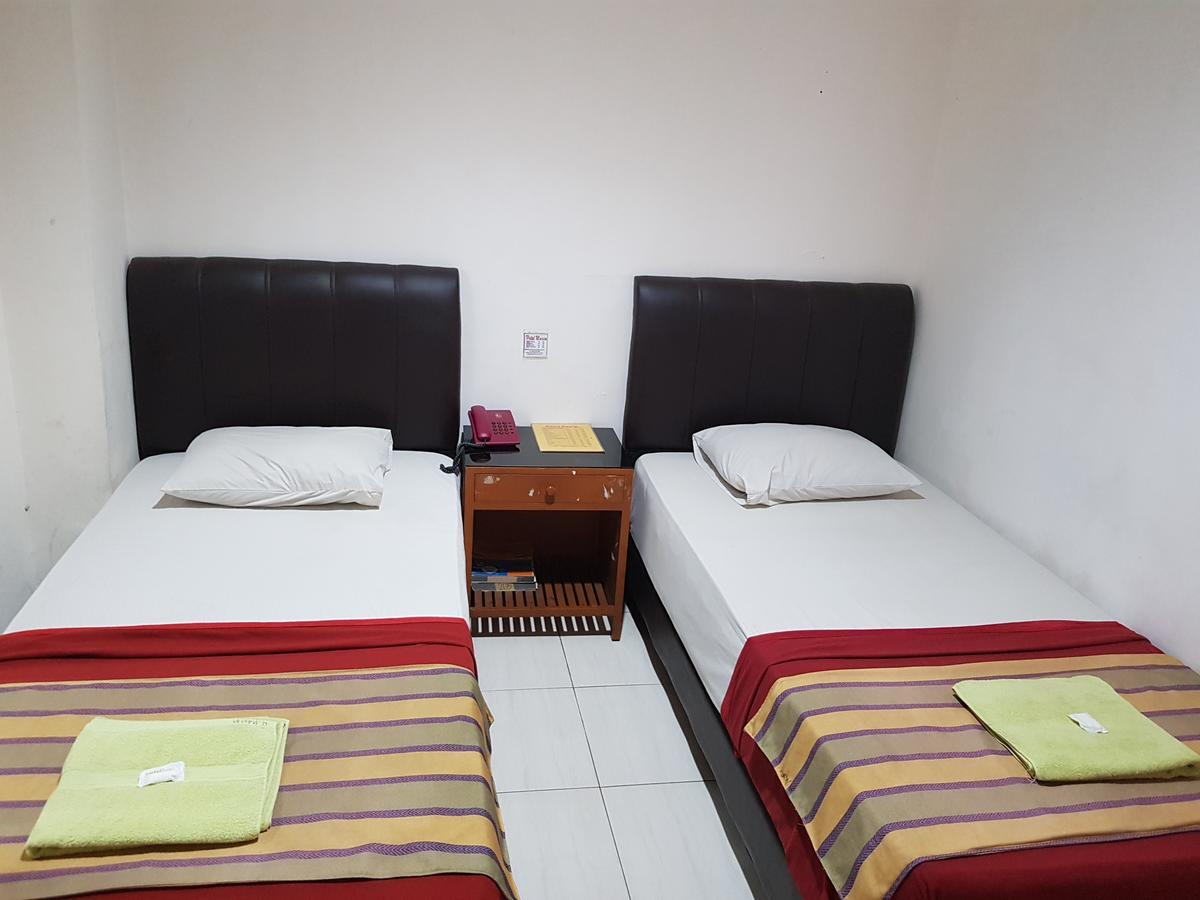 Hotel Maxim Kwitang 2*
