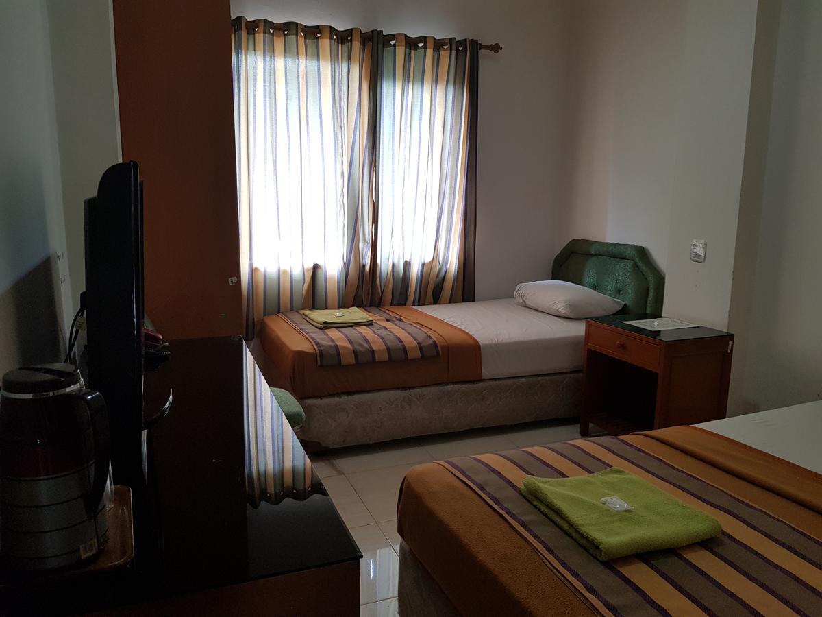 Maxim Kwitang Hotel 2*