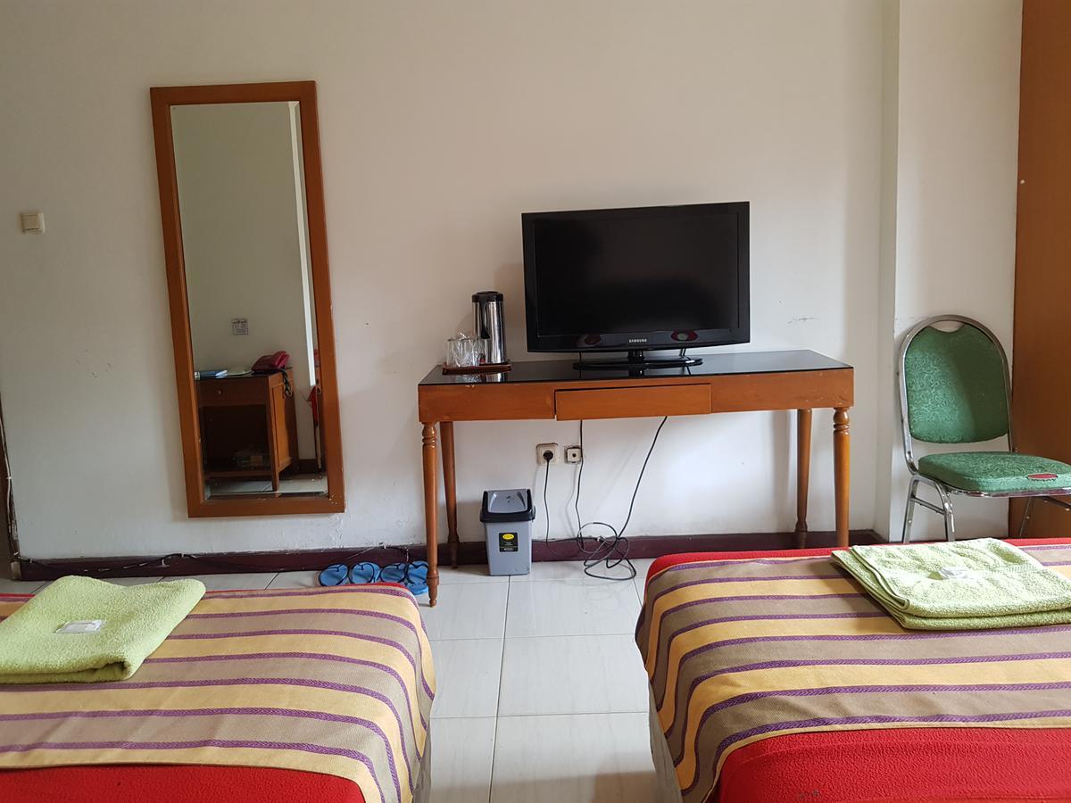 Maxim Kwitang Hotel 2*