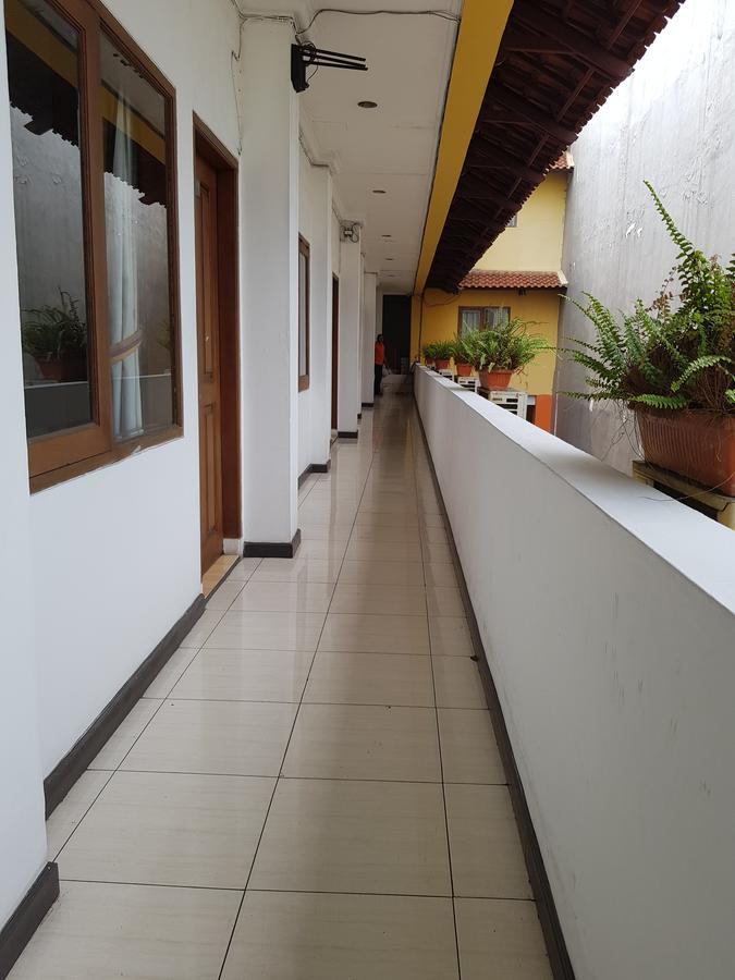 Maxim Kwitang Hotel 2*