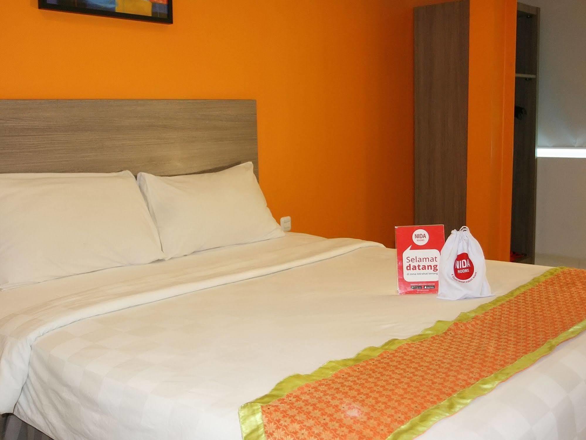 Nida Taman Sari Hayam Wuruk Hotel