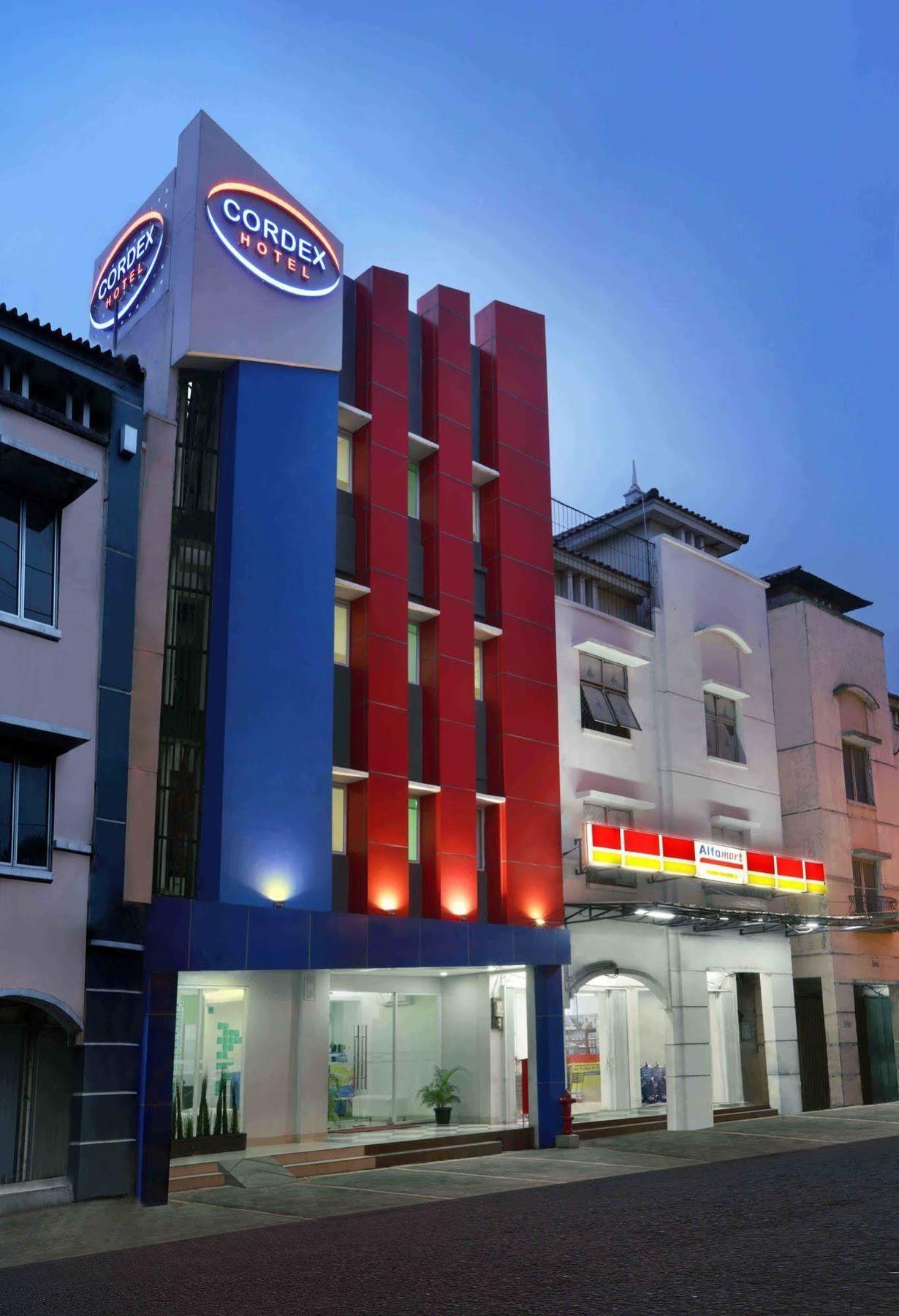 Cordex Ancol Khách sạn *