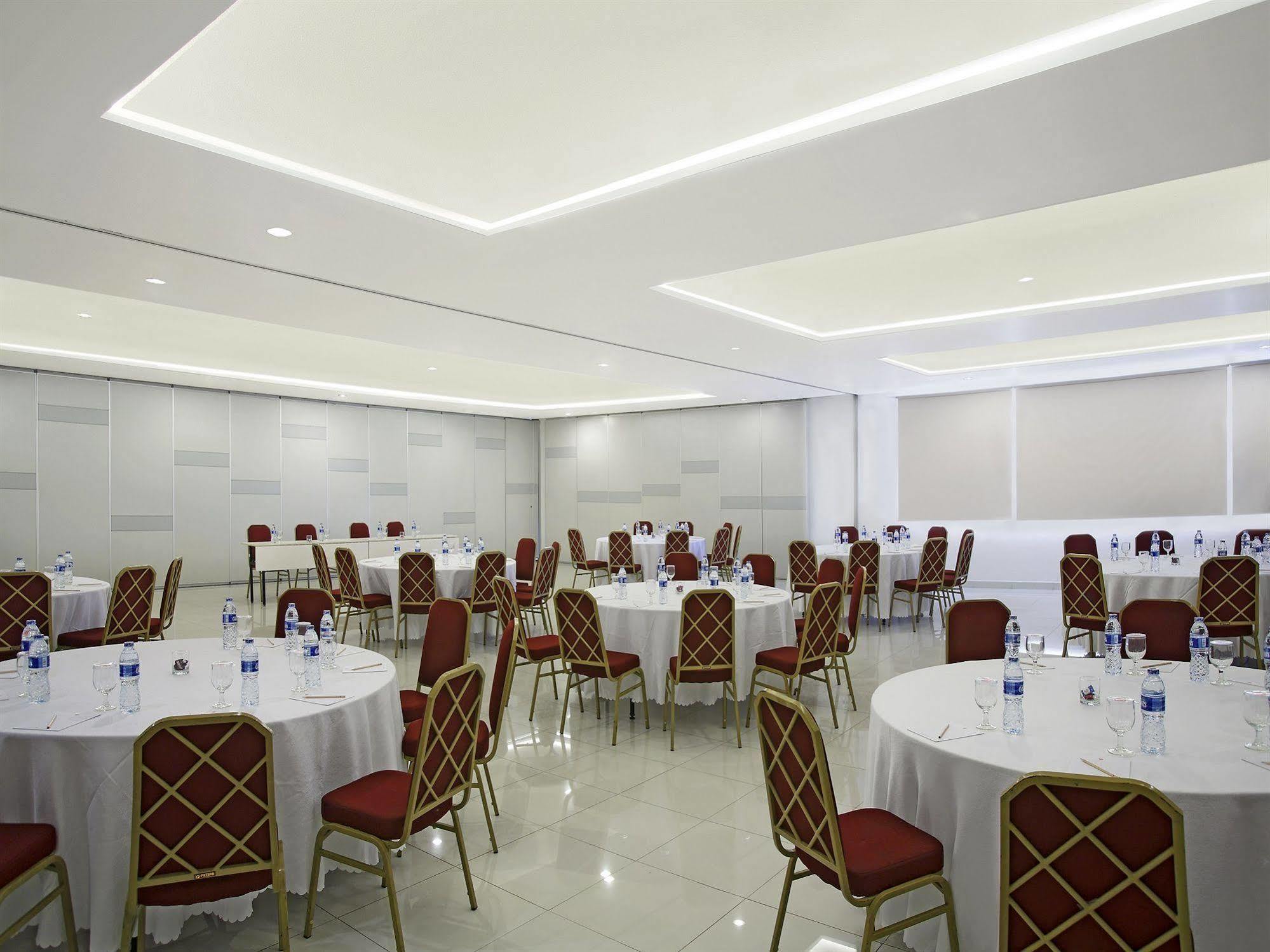 Amaris Mangga Dua Square 2* Jakarta