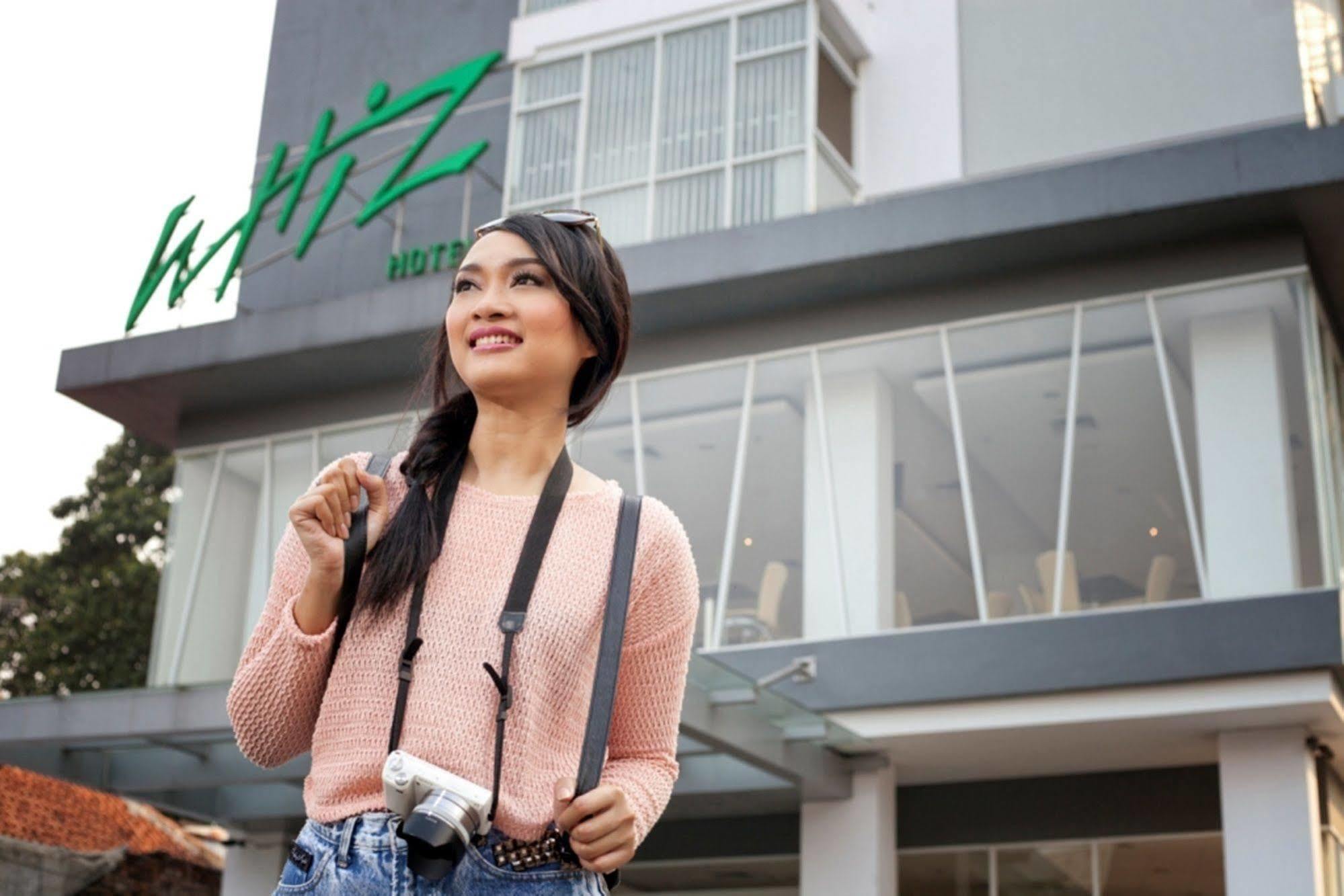 Whiz Cikini Hotel