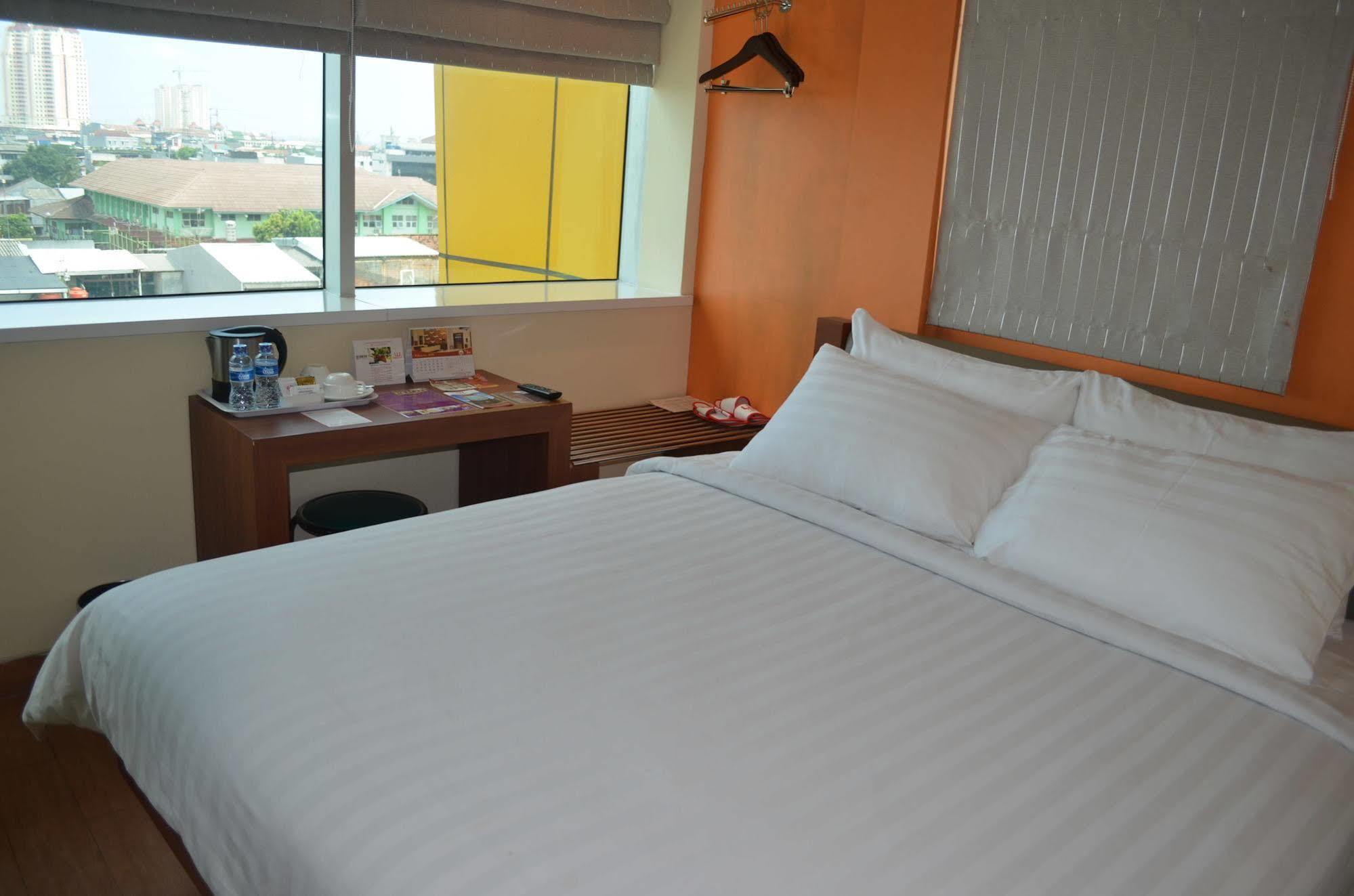 Hotel World - Bandengan