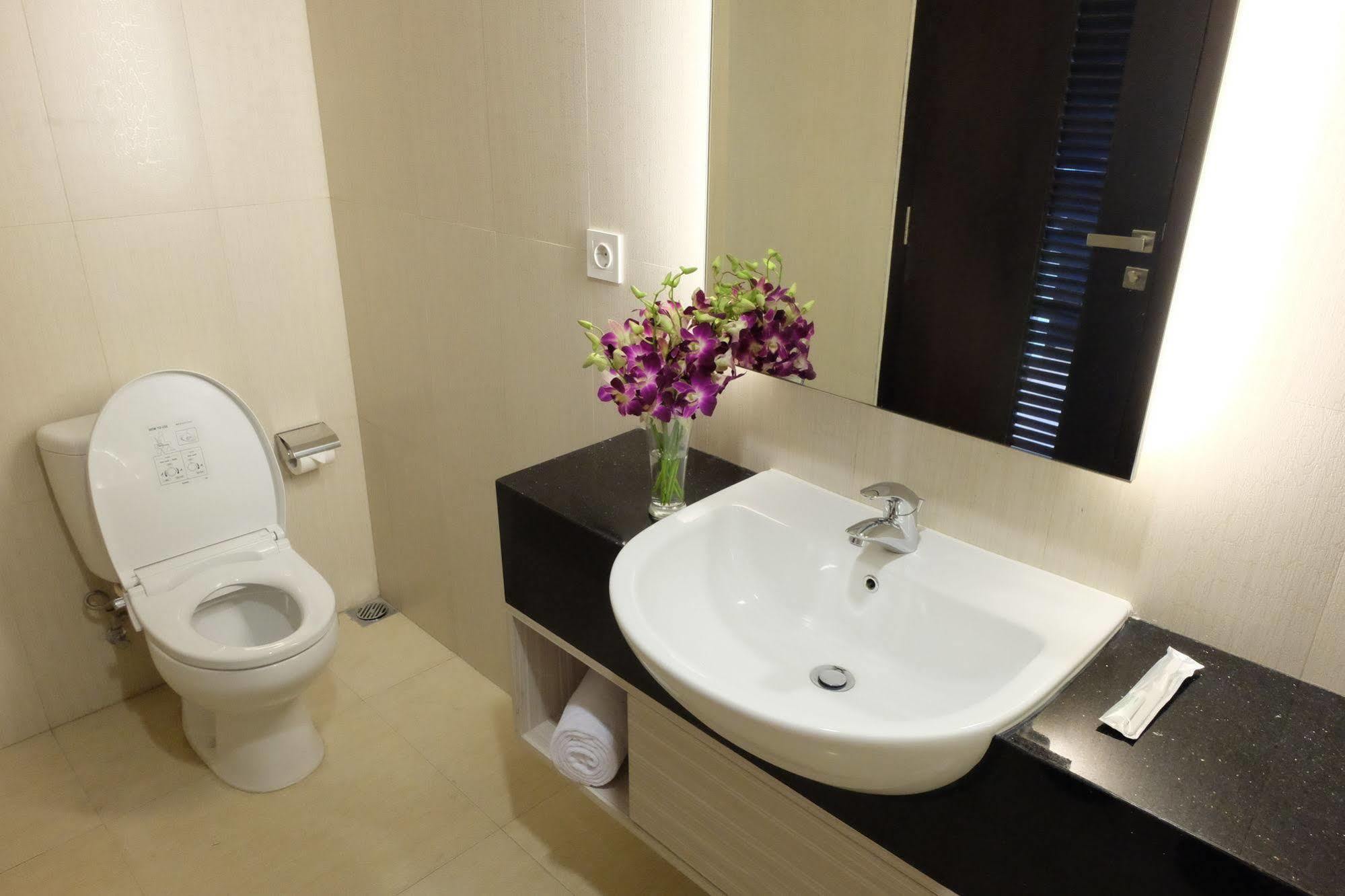 Hotel World - Bandengan