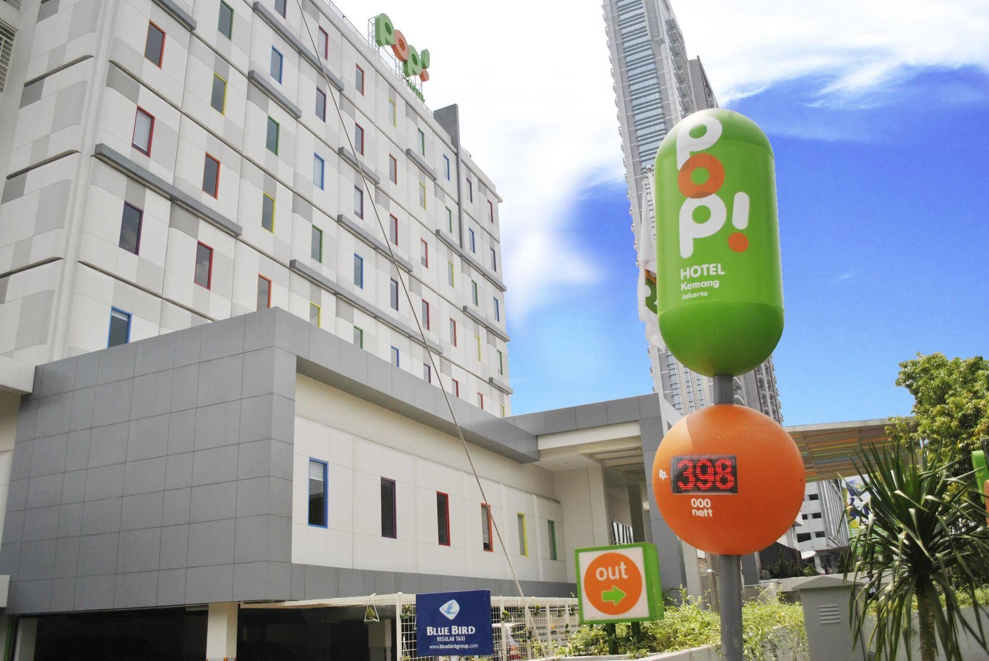 Hotel Pop! Kemang 2*
