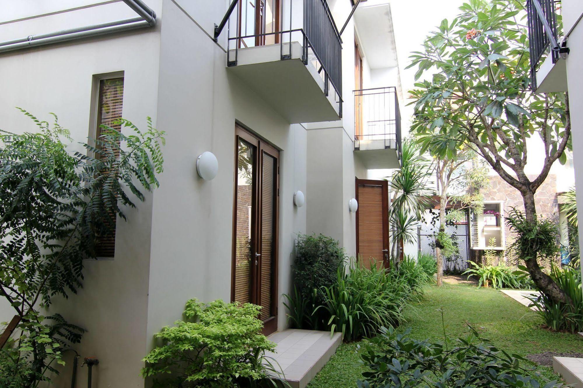 Chic Quarter Hotel 2*