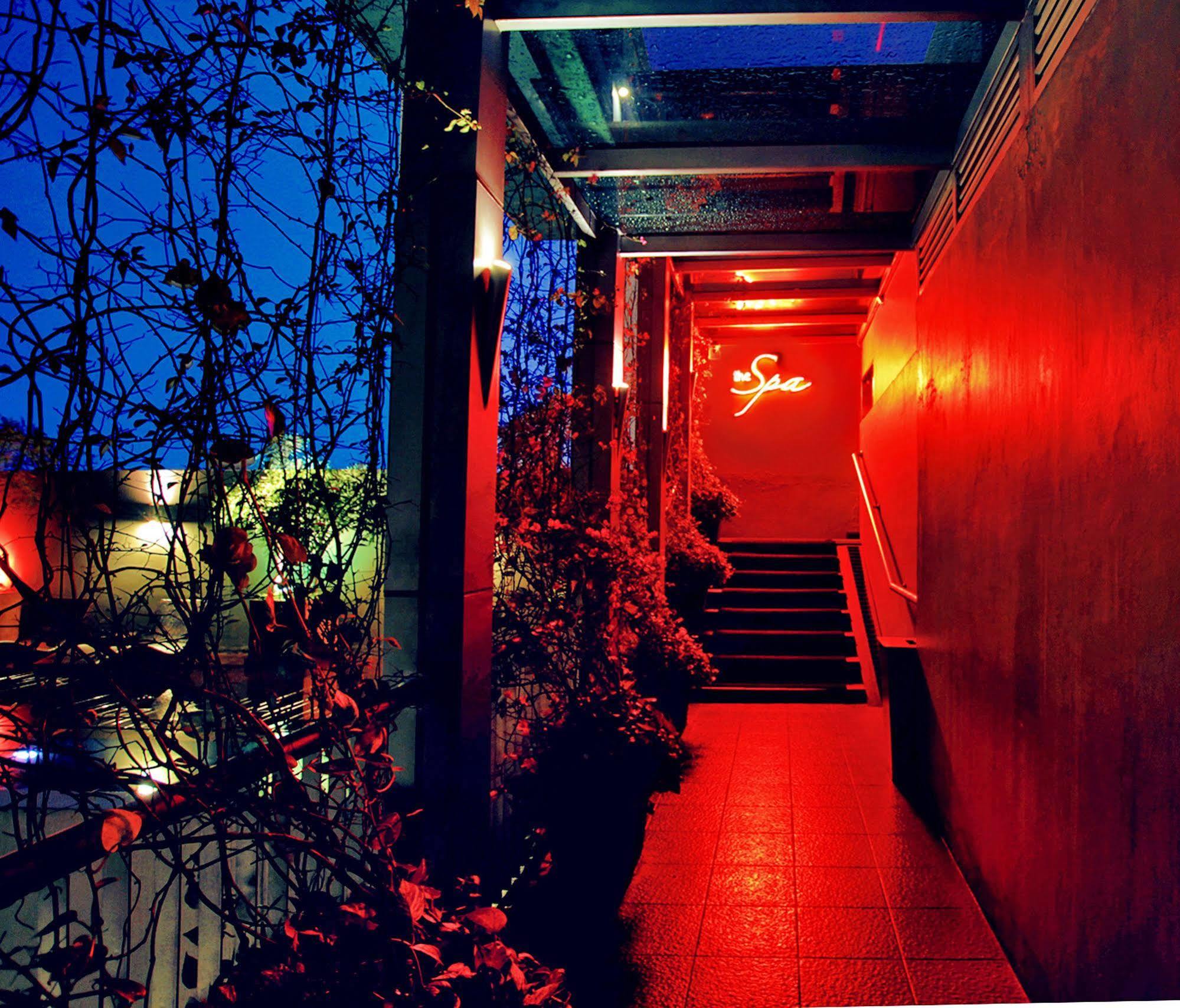 Sparks Life Jakarta, Artotel Curated