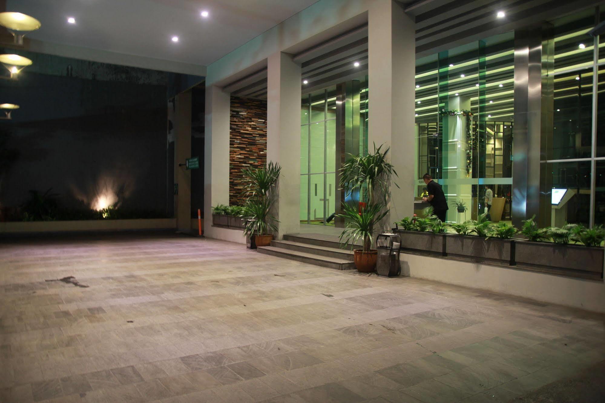 Sparks Life Jakarta, Artotel Curated 4*