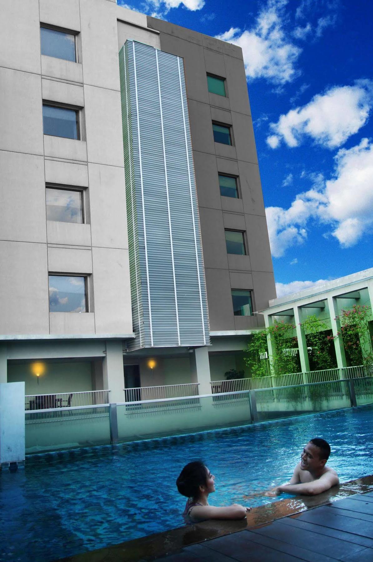 Sparks Life Jakarta, Artotel Curated 4* Jakarta