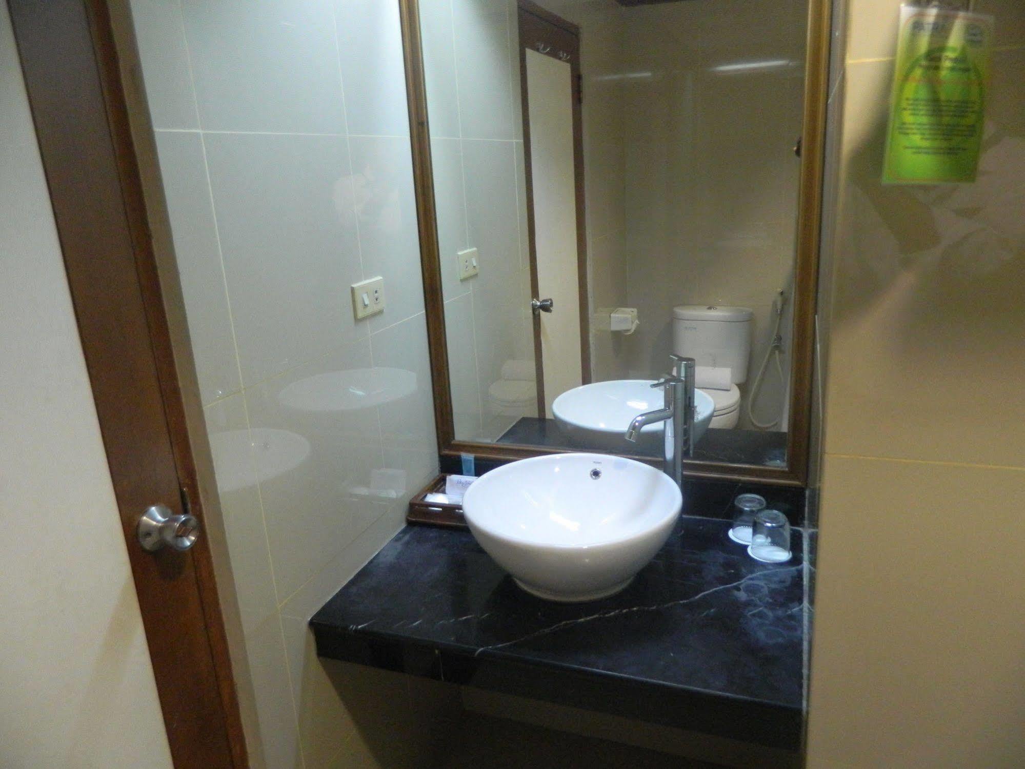 Patra Comfort Hotel 3*