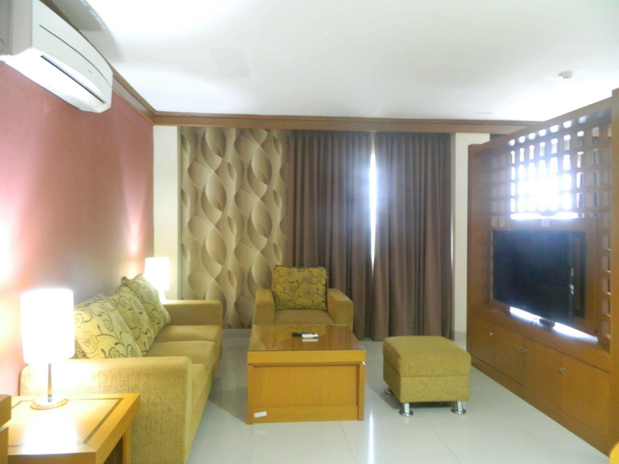 Hotel Patra Comfort 3*