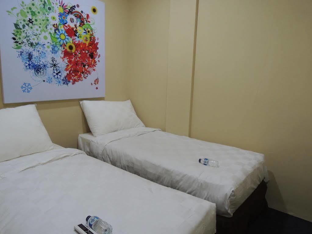 Maven Cilandak Hotel