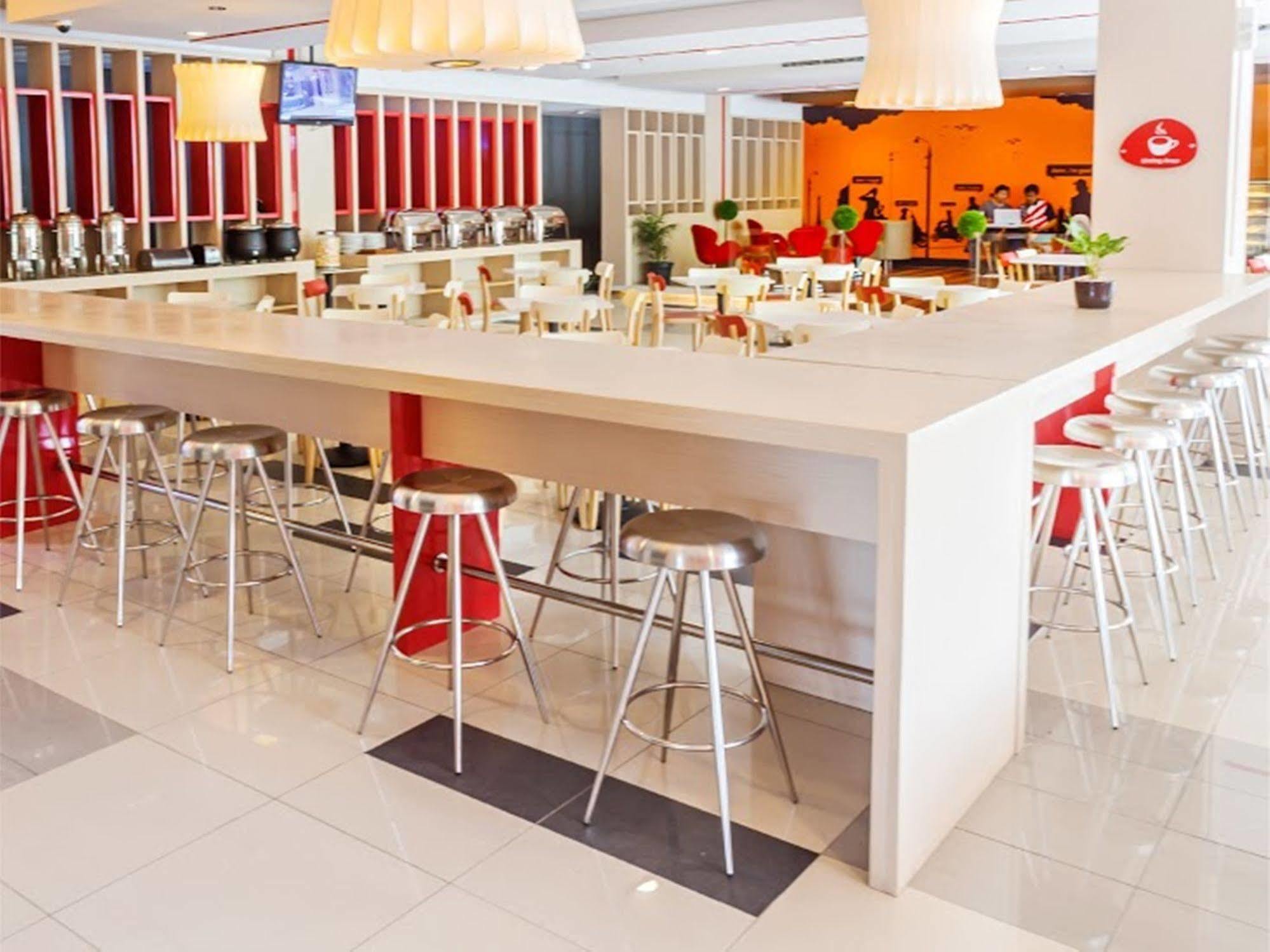 1o1 Urban Kelapa Gading Hotel