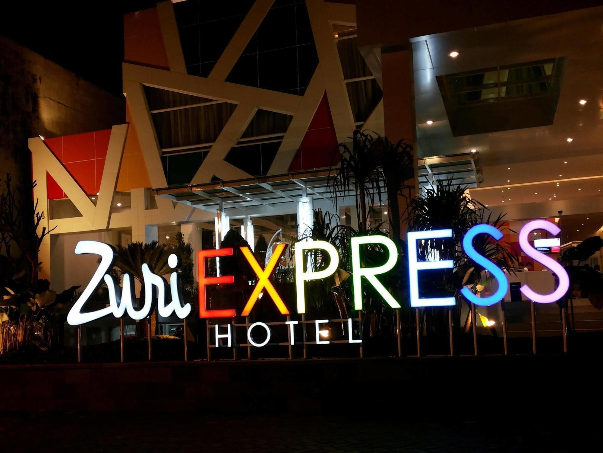Hotel Zuri Express Mangga Dua Jakarta