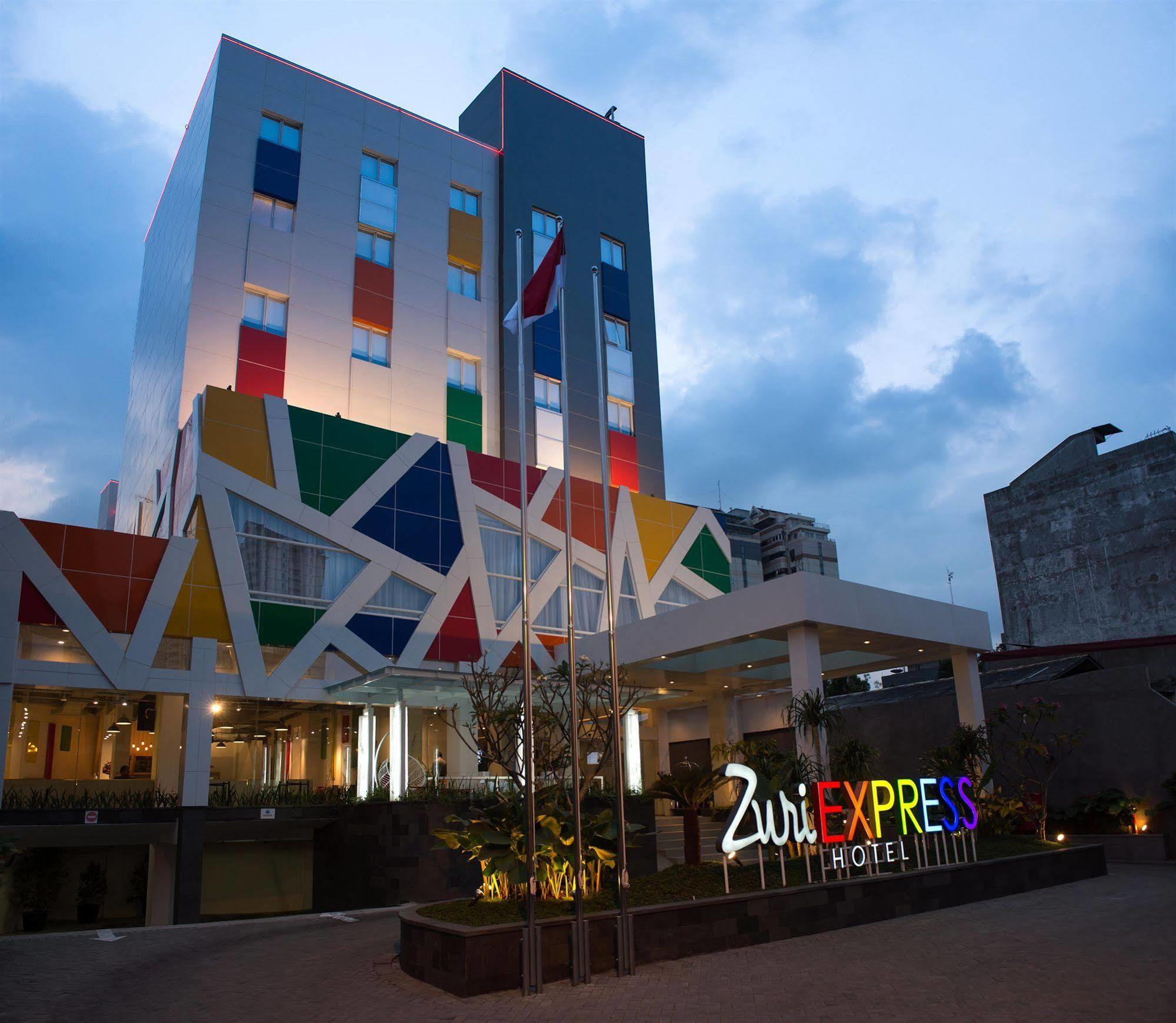 Hotel Zuri Express Mangga Dua Jakarta