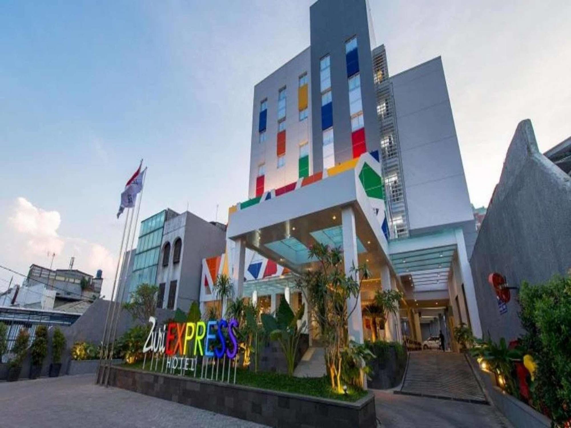 Zuri Express Mangga Dua Hotel